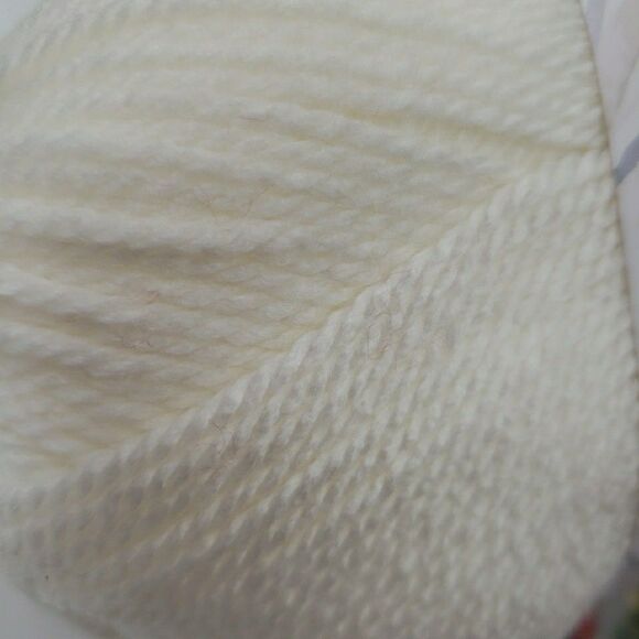 Christmas Cats Crochet Kit Holiday Animal Plush Gnome Hats Acrylic Yarn Medium - Picture 4 of 16